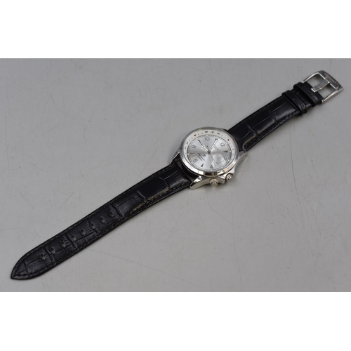 65 - Seiko 5 Quartz Day Gents Watch with Leather Strap (Working)