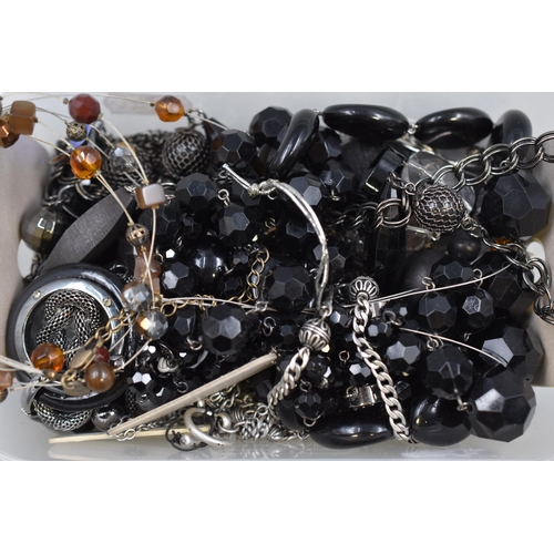 112 - Mixed Selection of Designer Jewellery