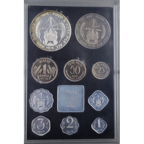 146 - Rare 1976 Republic of India Proof Coin Set