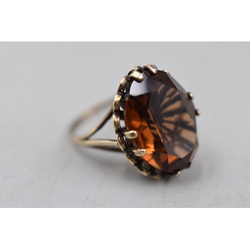 18 - Vintage Silver Amber Coloured Chunky Stoned Ring. Size P-Q