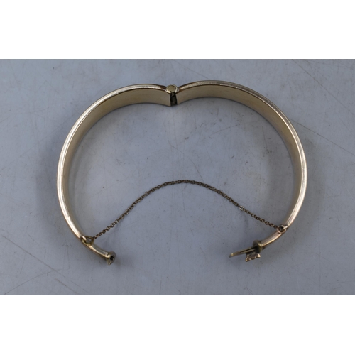 55 - 9ct Gold Plated Etched Bangle with Chain