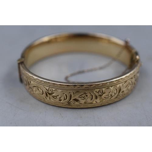 55 - 9ct Gold Plated Etched Bangle with Chain