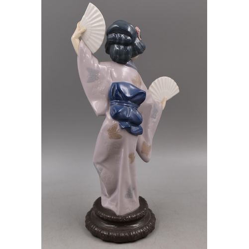 254 - LLadro Geisha with Fans, Oriental Lady in Traditional Dress - 4991