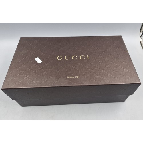 677 - Boxed Pair of Gucci Size 6 Gents Shoes with Shoe Bage and Paperwork