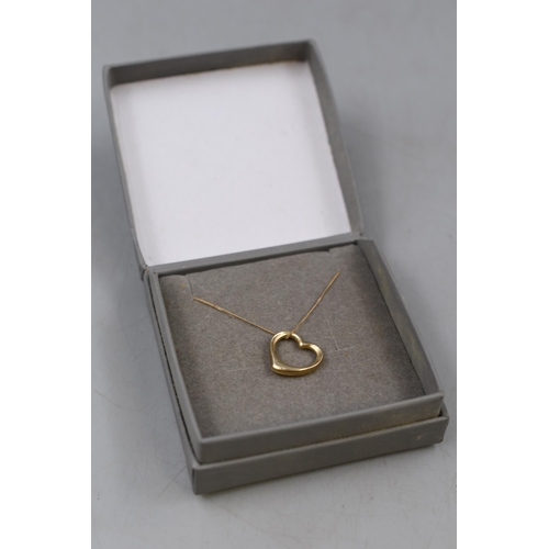 13 - Gold 375 (9ct) Heart Pendant Necklace Complete with Presentation Box