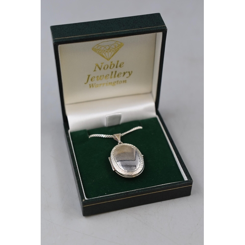 40 - Silver 925 Locket Pendant Necklace Complete with Presentation Box