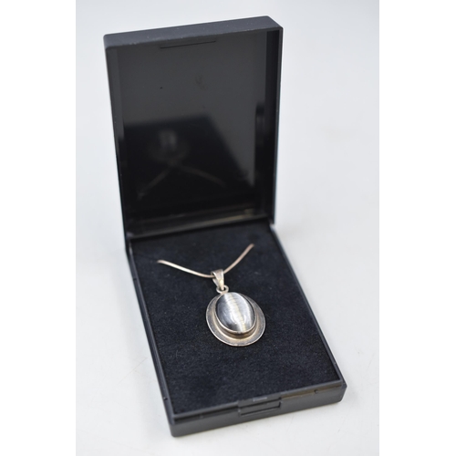 79 - Vintage Silver 925 Pendant Necklace Complete with Presentation Box