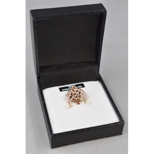 92 - Sterling Silver Tree of Life Pendant Necklace Complete with Presentation Box