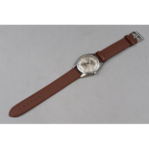 100 - hmt Janata 17 Jewels Mechanical Gents Watch with Leather Strap (Working)