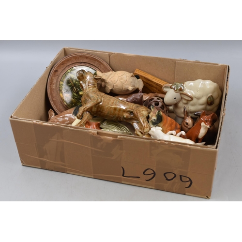 764 - Mixed Selection of Mainly Small Ceramics includes Beswick Foxes, Beswick Dogs(a/f), Carved Owl, Stud... 