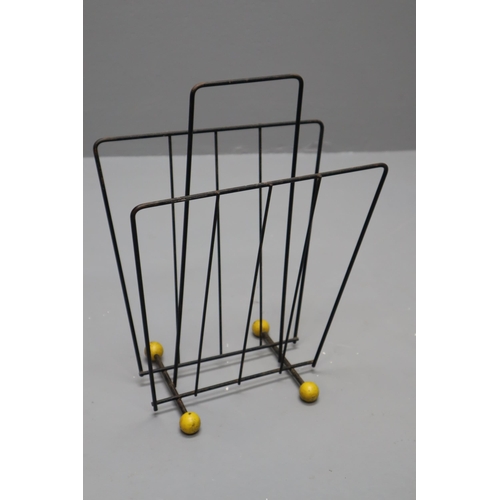 333 - Retro Sputnik Magazine Rack