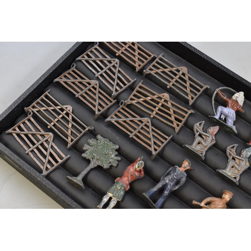 189 - Selection of Vintage Die-Cast Fencing, Military Figures and Red Indian Warriors