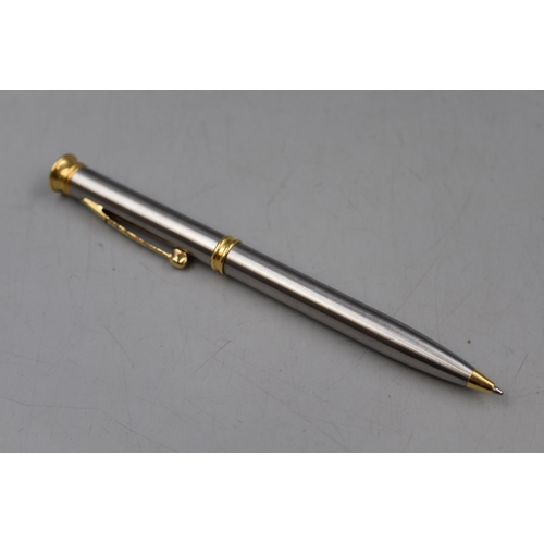 193 - Nice Quality Manchester United Pen working when tested