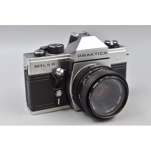 425 - Vintage Praktica MTL 5 B Camera with Pentacon auto 1.8/50 lens in Original Case