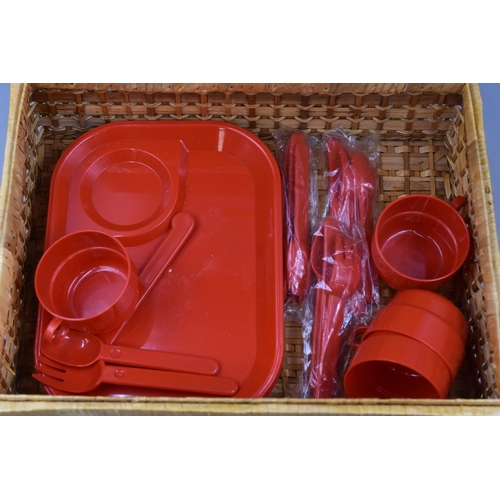 808 - Rattan Picnic Basket with Plastic Cutlery, Trays and Cups