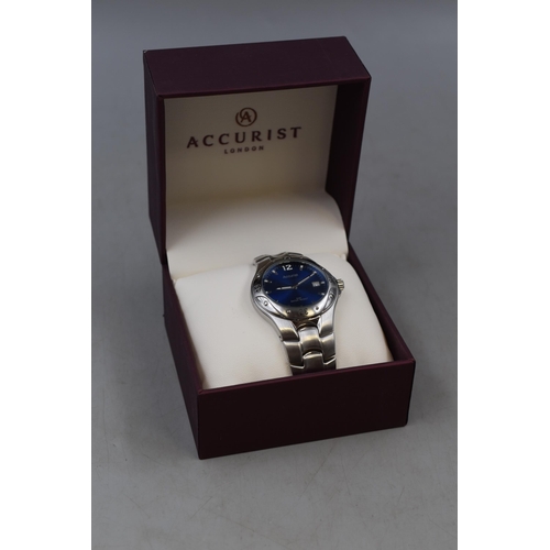 83 - Accurist 50mtr Quartz Date Watch with Stainless Steel Strap (Working)