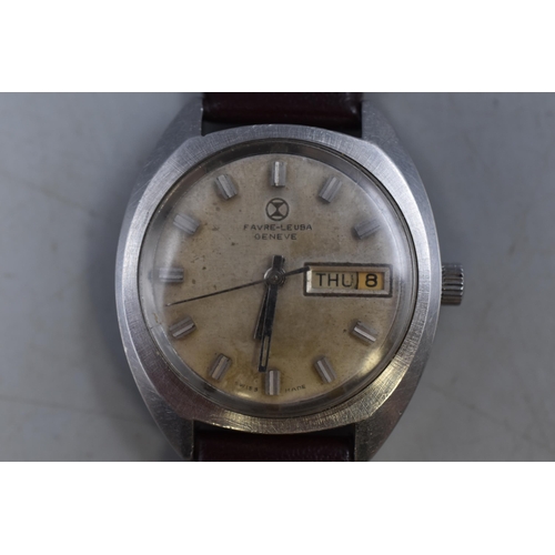 90 - Favre-Leuba 17 Jewels Automatic Day / Date Gents Watch with Leather Strap (Working)