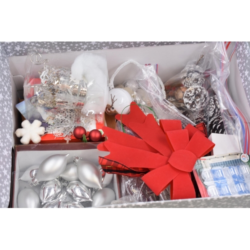 794 - Mixed christmas lot to include, large quantity of cards, 4 sets of LED lights, 3 small flickering ca... 