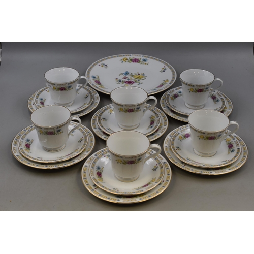 364 - A Nineteen Piece Ling Rose 'Yung Shen' Tea Set