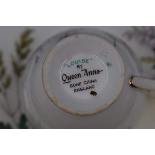 375 - A Nineteen Piece Queen Anne 'Louise' Tea Set