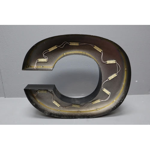 700 - Aluminium Letter C For Signage (18