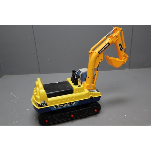 105 - Large Child's Sit On Battery Powered Excavator Digger untested item