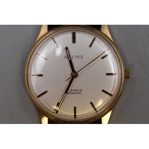 89 - Baume 17 Jewel Mechanical Gents Watch in 9ct (375) Gold Case Complete with Leather Strap