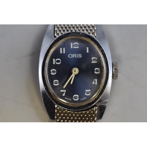 103 - An Oris Swiss Mechanical Ladies Watch, Working