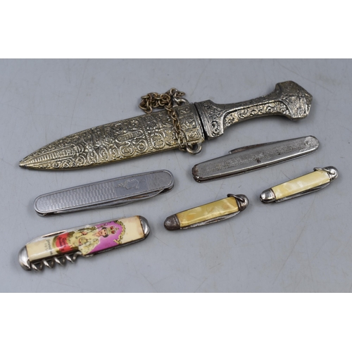 118 - Mixed Lot of Vintage Pocket Knives and one Decorative Small Dagger
