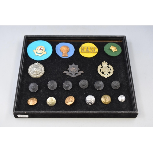 243 - Selection of Military Badges and Buttons including Engineer Volunteers, Worcestershire Regiment, RAS... 