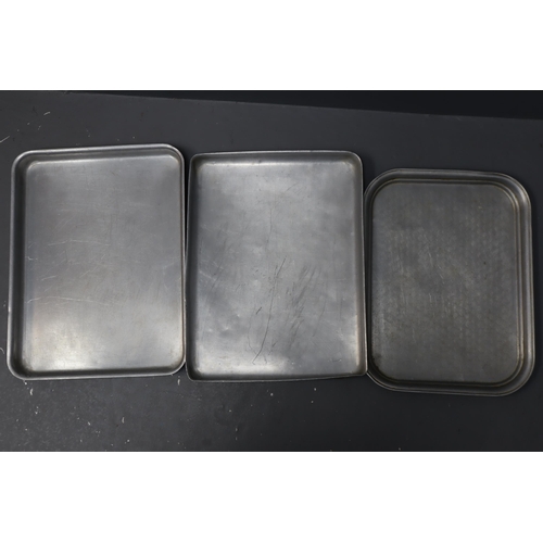 436 - Mixed Selection of Large Cooking Trays and Roasting Trays