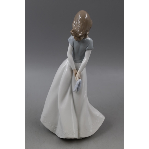 298 - Nao by Lladro Porcelain Figure entitled Truly in Love (10