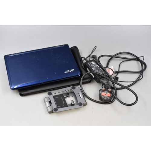 512 - A Boxed Acer Aspire One Laptop, In Blue. Powers on When Tested