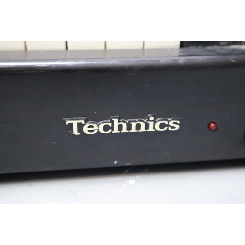 410 - A Technics PCM Digital Piano PX66, In Working Order But Doesn't Come With Pedals or Stand. Some Cosm... 