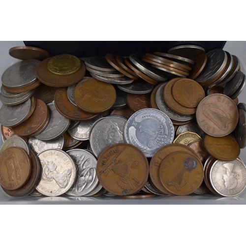 134 - Large Selection of Mixed UK and Worldwide Coinage (1.19 kg)