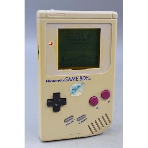 442 - Nintendo Game Boy Complete with Power Lead, Magnifyer and Golf Game