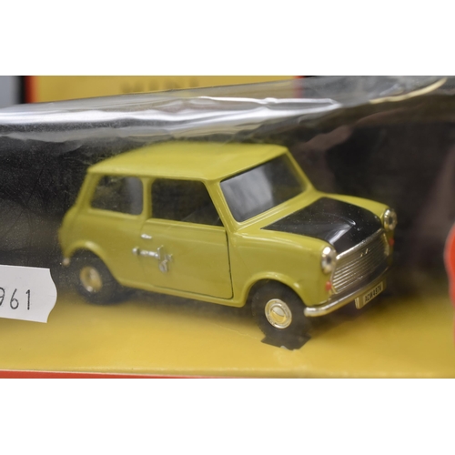 138 - Corgi Model Of ' Mr Beans Mini ( Model Number 96011 ) Complete with Presentation Box