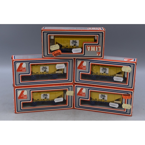 141 - Collection of Five Model Railway Wagons By ' Lima ' Depicting ' Black & White Scotch Whisky', OO... 