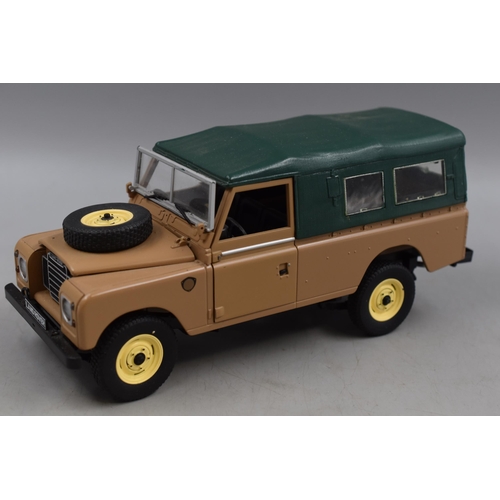 150 - Revell Die-Cast Metal Kit Land Rover Serie III 109, Scale 1:18, Model has been Built