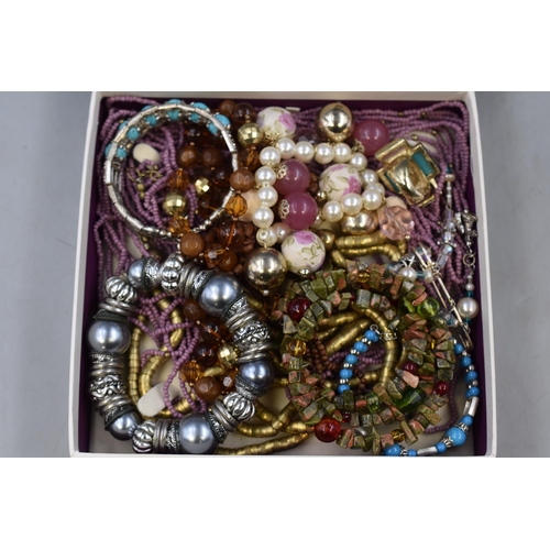 501 - Large Selection of Mixed Unsorted Jewellery