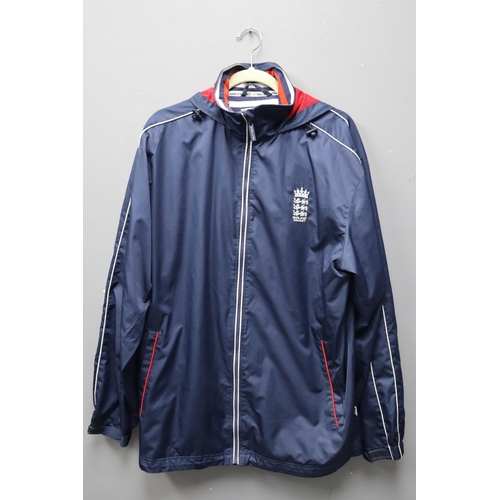 546 - ECB England Lightweight Hooded Waterproof Cricket Jacket Size Large