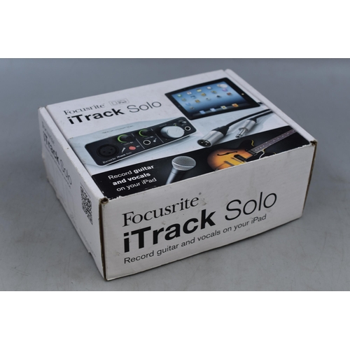 578 - Boxed iTrack Solo Record Guitar and Vocals to your ipad