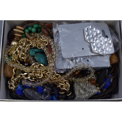 241 - Large Selection of Unsorted Jewellery