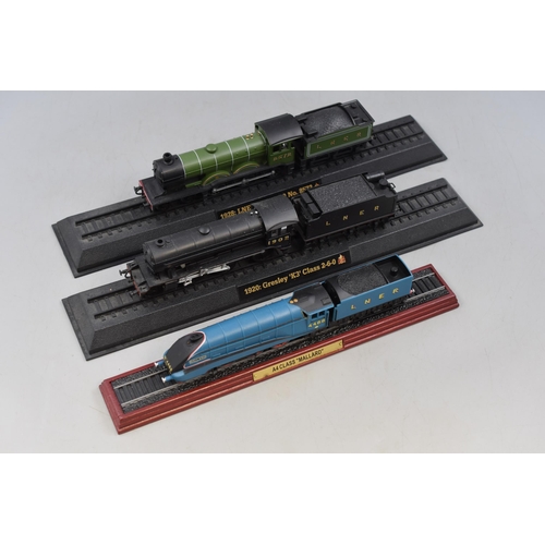 591 - Three Model Steam Trains of the L.N.E.R Railways, 'Mallard, Gresley 'K3' and B12 4-6-0 No 8572 , Wit... 