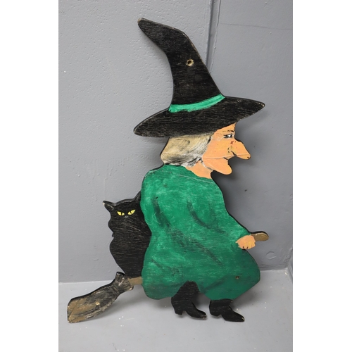 650 - Selection of Painted Halloween Decorations - Two Witches 30