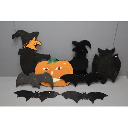 664A - Selection of Halloween Decorations - Two Witches 30