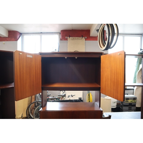 699 - Vintage McIntosh Modula Wall Unit Approx. 3Mtr x 1Mtr (see pictures for condition, screws not origin... 