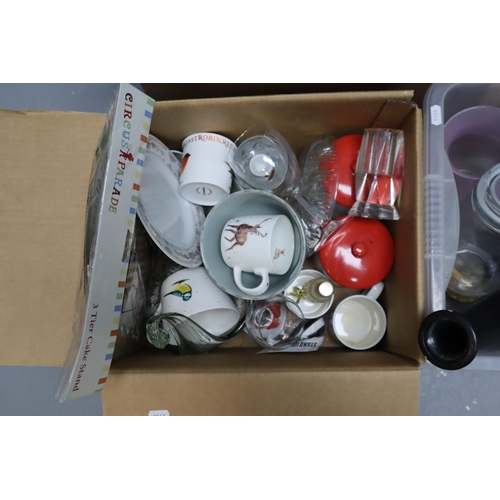 927 - Large Five box Mixed Lot of Unchecked and Unsorted Items to include Ceramics, Glassware, statues and... 