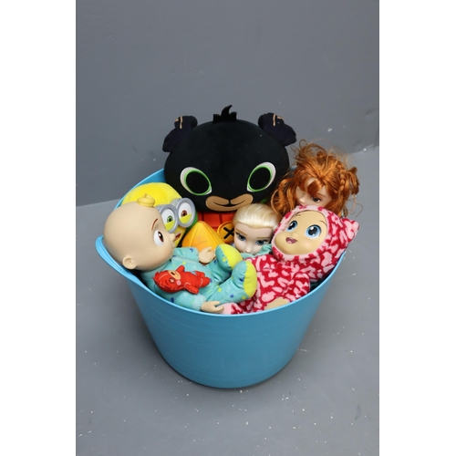 928 - Childrens Soft Toys/Dolls to Include Frozen Characters, Cocomelon, Bing and More also a Childs Puddl... 