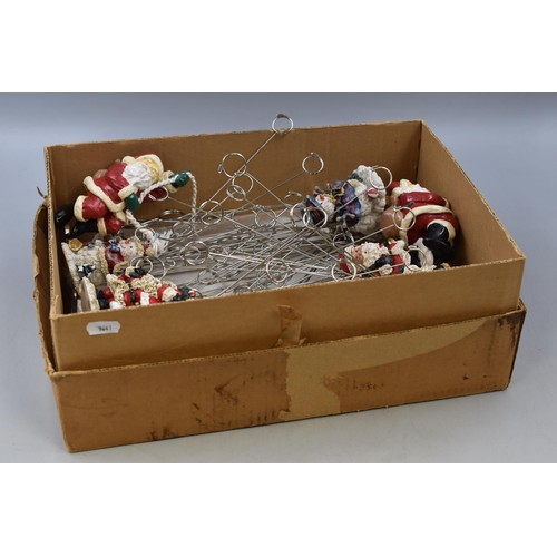 853 - Large Mixed Selection of Santa Christmas Card Holders